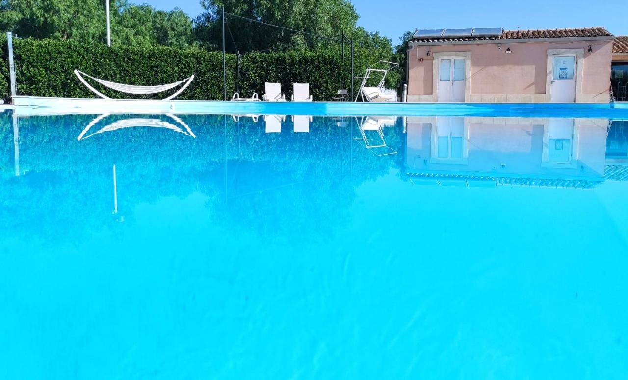 乐扎加尔迪文迪卡里农家乐 Lido di Noto 外观 照片